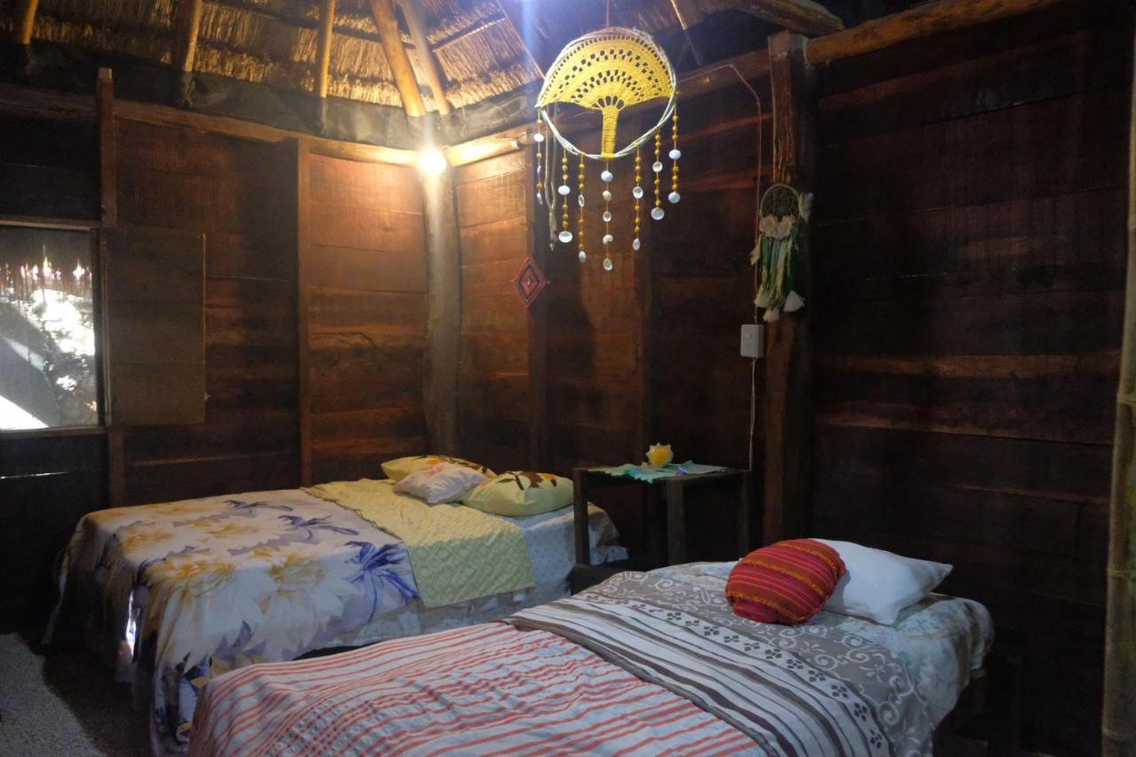 Near Lake Hostal Bacalar Luaran gambar